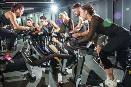 Spinning: como praticar para perder a barriga