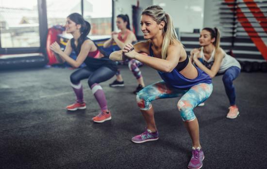 Treino de perna pesado para mulheres