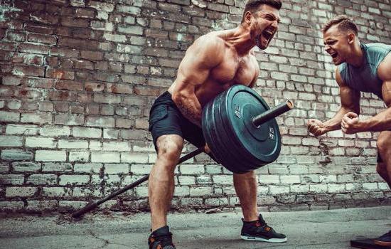 Hipertrofia e hiperplasia: Qual você deve usar para aumentar os músculos?