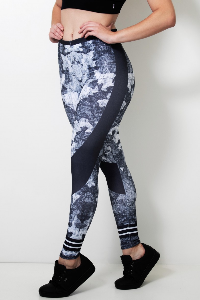 CA420-041-000_Calca_Feminina_Legging_Sublimada_Dark_Camo__Ref:_CAL420-041