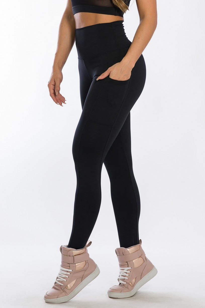 K2424-A_Calca_Legging_com_Bolso_Lateral_Preto__Ref:_K2424-A