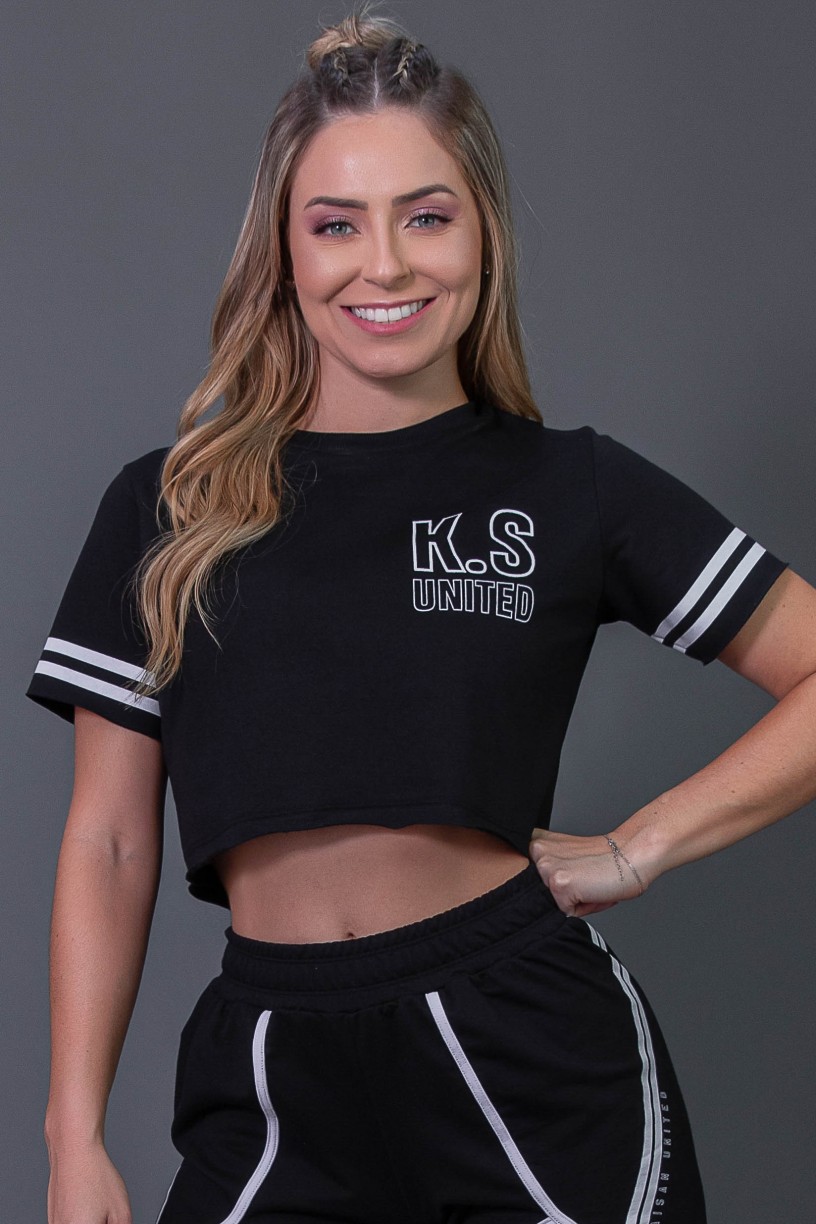 K2580-A_Cropped_Fitness_com_Silk_KS_United_e_Listras_Preto__Branco__Ref:_K2580-A