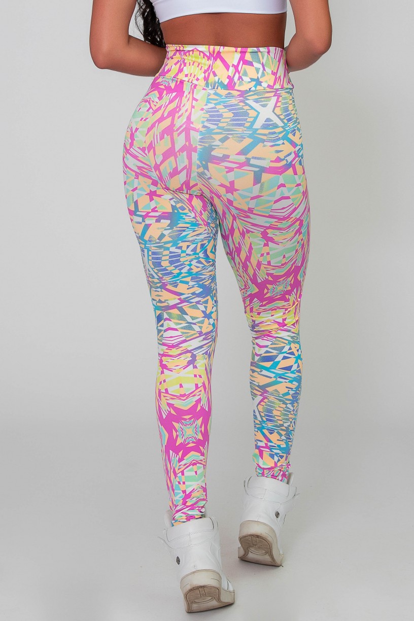 K2588-G_Calca_Legging_Basica_Estampada_Amarelo_com_Tracos_Azul_Rosa_e_Verde__Ref:_K2588-G