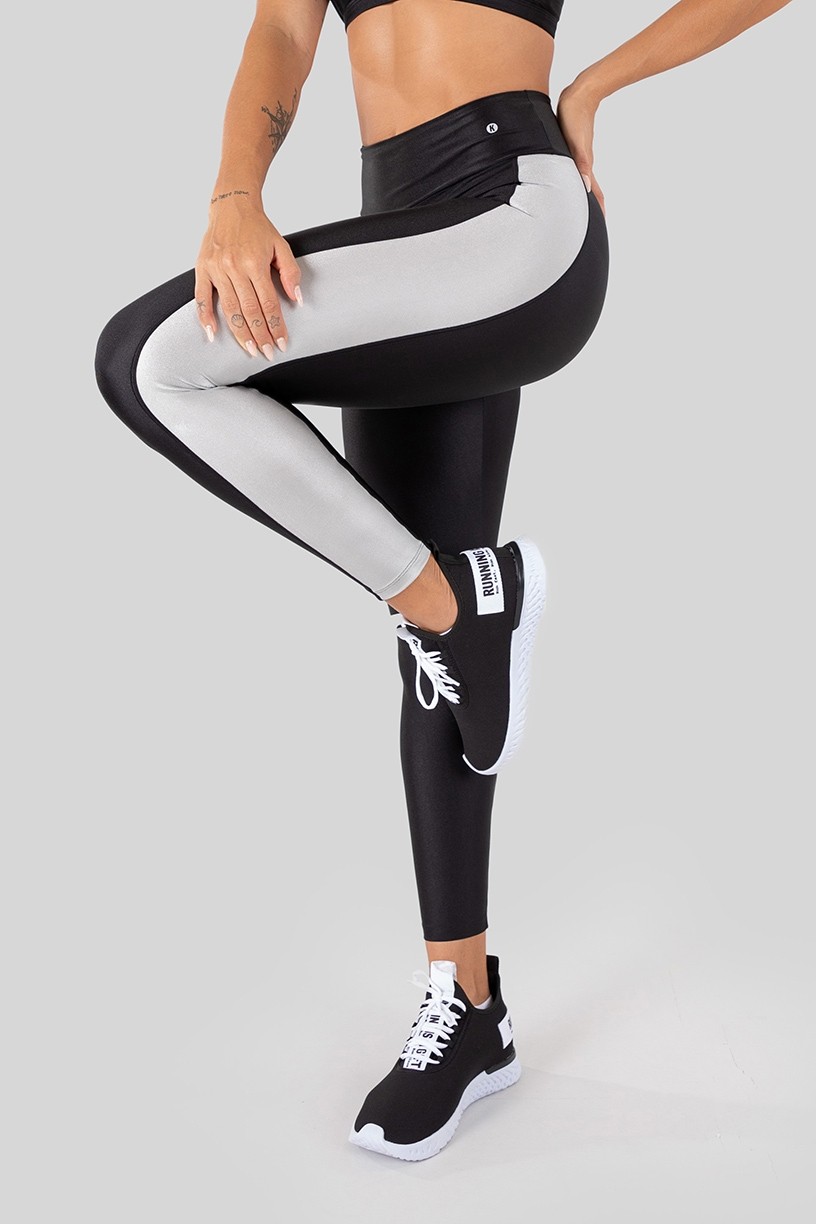 K3250-D_Calca_Legging_Tecido_Platinado_com_Faixa_Lateral_Preto__Prata__Ref:_K3250-D