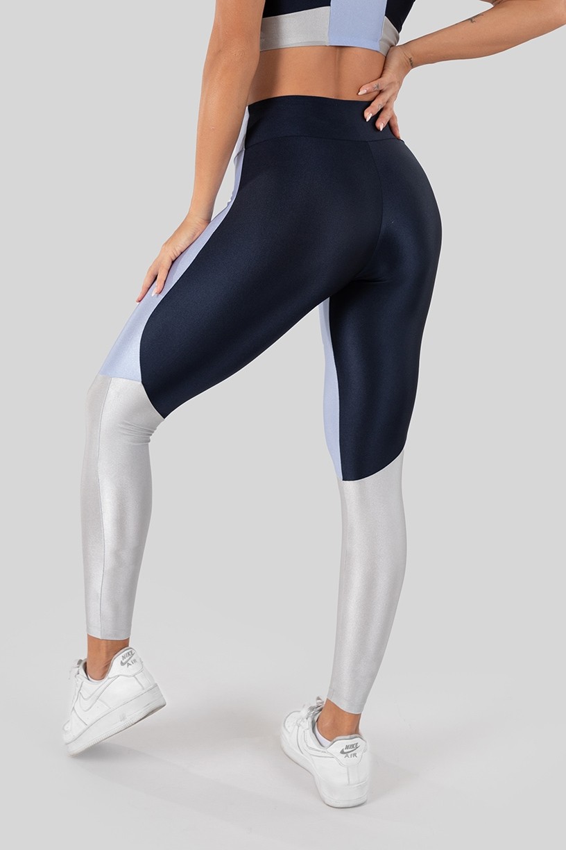 K3281-B_Calca_Legging_Tecido_Platinado_Tricolor_com_Recortes_Azul_Marinho__Azul__Prata__Ref:_K3281-B