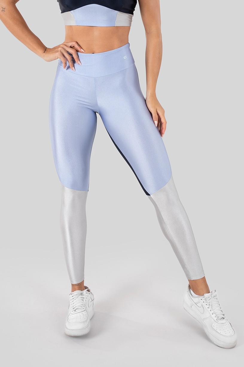 K3281-B_Calca_Legging_Tecido_Platinado_Tricolor_com_Recortes_Azul_Marinho__Azul__Prata__Ref:_K3281-B