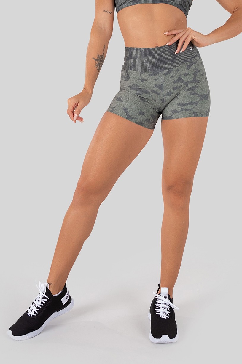 K3261-C_Short_com_Cos_Duplo_Estampa_Digital_Green_Army__Ref:_K3261-C