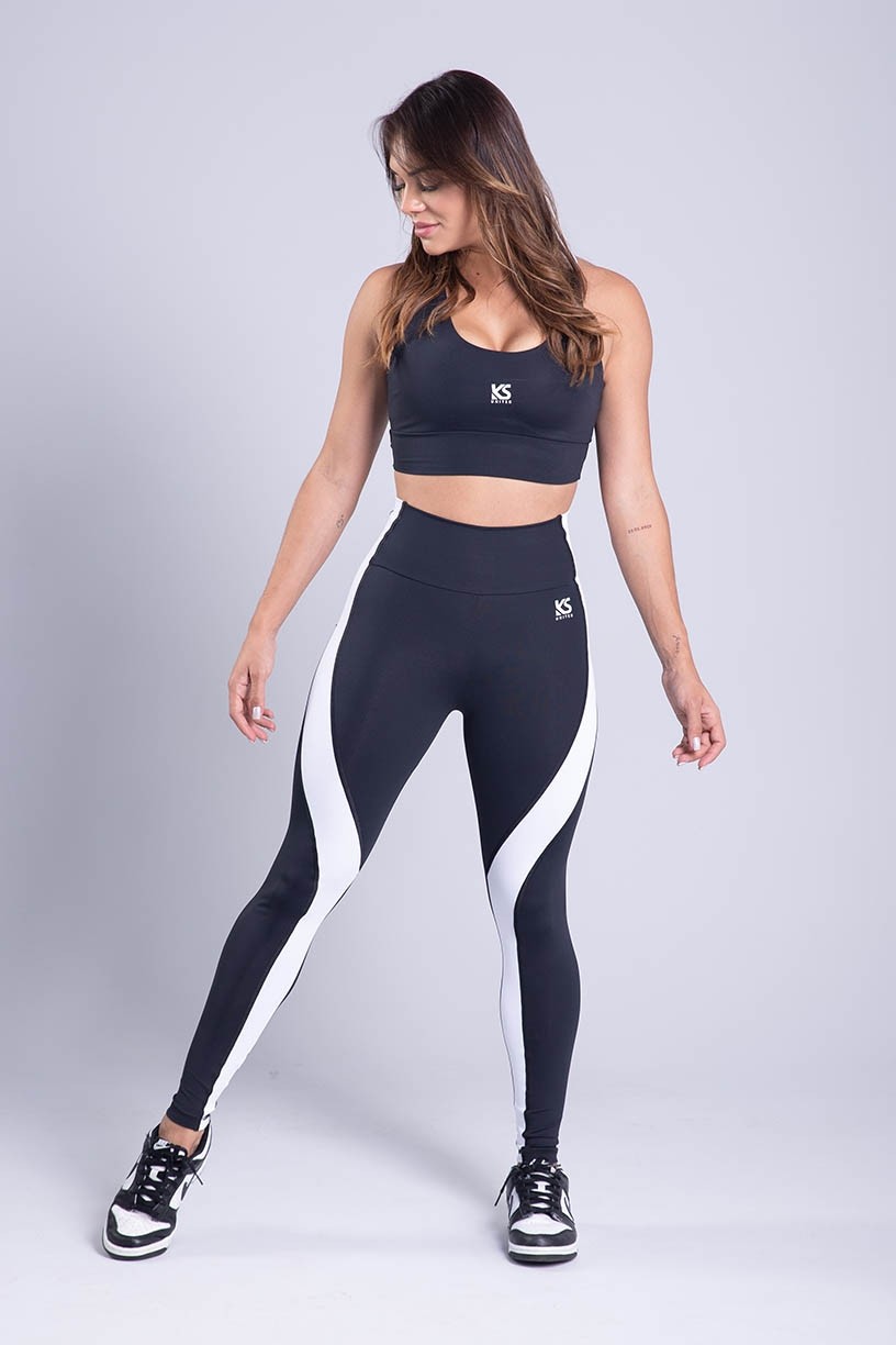 K3355-A_Calca_Legging_com_Recorte_Curva_Lateral_Preto__Branco__Ref:_K3355-A