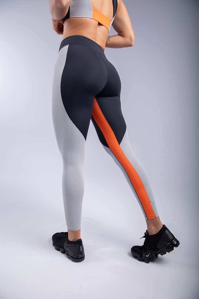 K3356-B_Calca_Legging_com_Cadarco_e_Faixas_Coloridas_Cinza__Preto__Laranja__Chumbo__Ref:_K3356-B