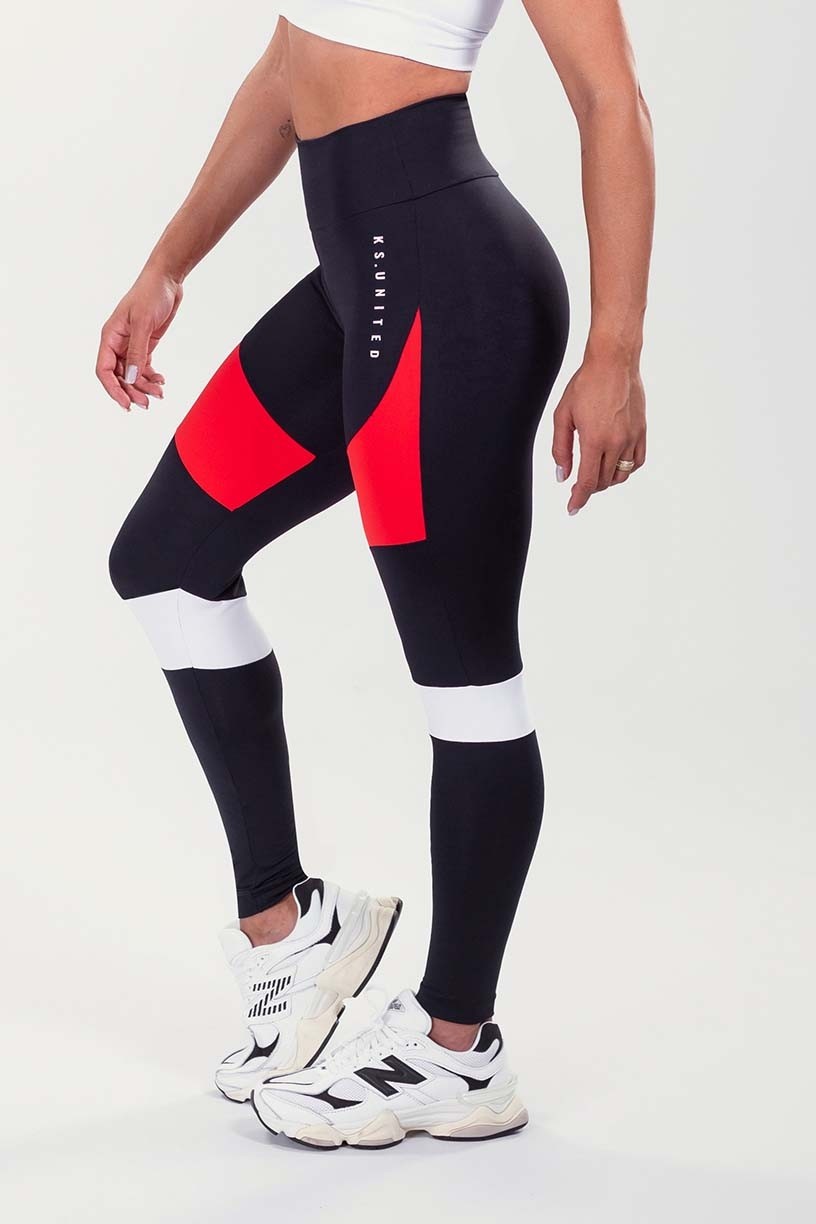 K3496-A_Calca_Legging_com_Faixa_Dupla_Assimetrica_Preto__Vermelho__Branco__Ref:_K3496-A