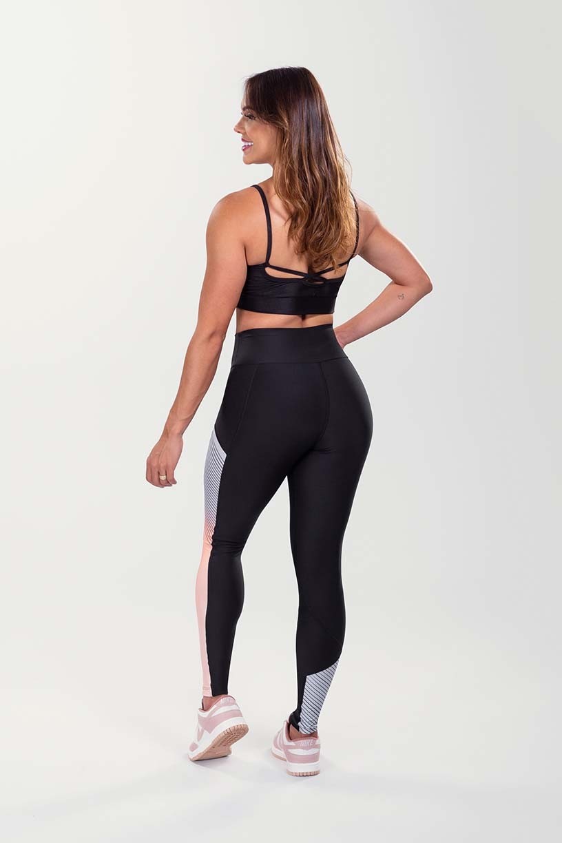 K3500-A_Calca_Legging_Lisa_com_Faixa_Lateral_e_Detalhe_Estampa_Digital_Preto__Gradient_Grey__Ref:_K3500-A