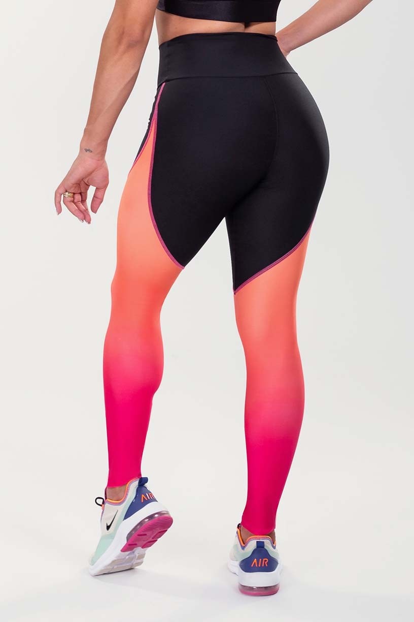 K3527-A_Calca_Legging_Lisa_com_Recorte_Estampa_Digital_na_Coxa_Preto__Orange_Gradient__Ref:_K3527-A