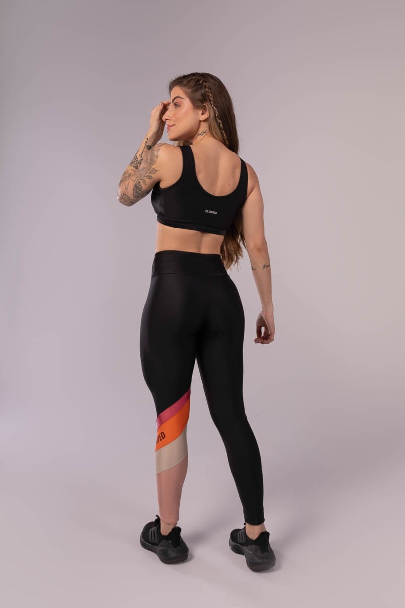 K3482-A_Calca_Legging_com_Recortes_Coloridos_Pespontados_Preto__Rosa__Laranja__Nude__Ref:_K3482-A