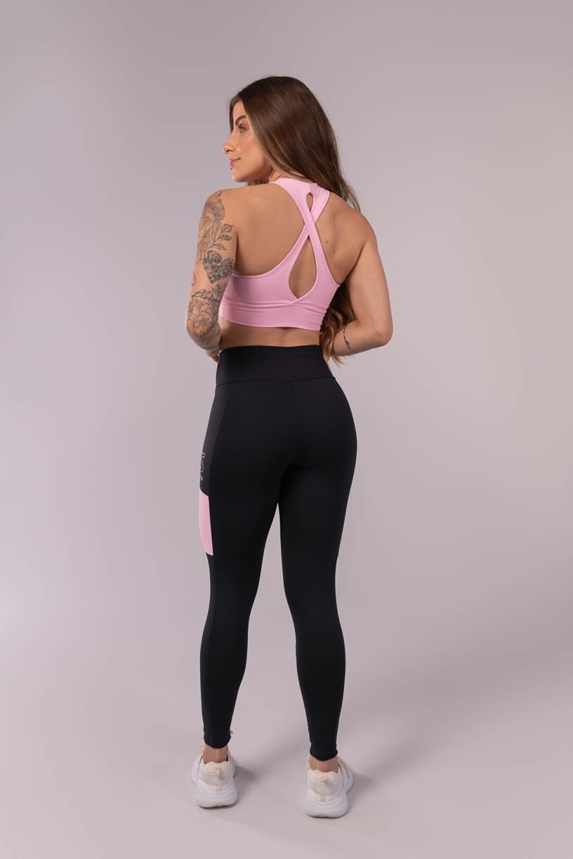 K3521-A_Calca_Legging_com_Recorte_Lateral_Preto__Rosa_Claro__Branco__Ref:_K3521-A