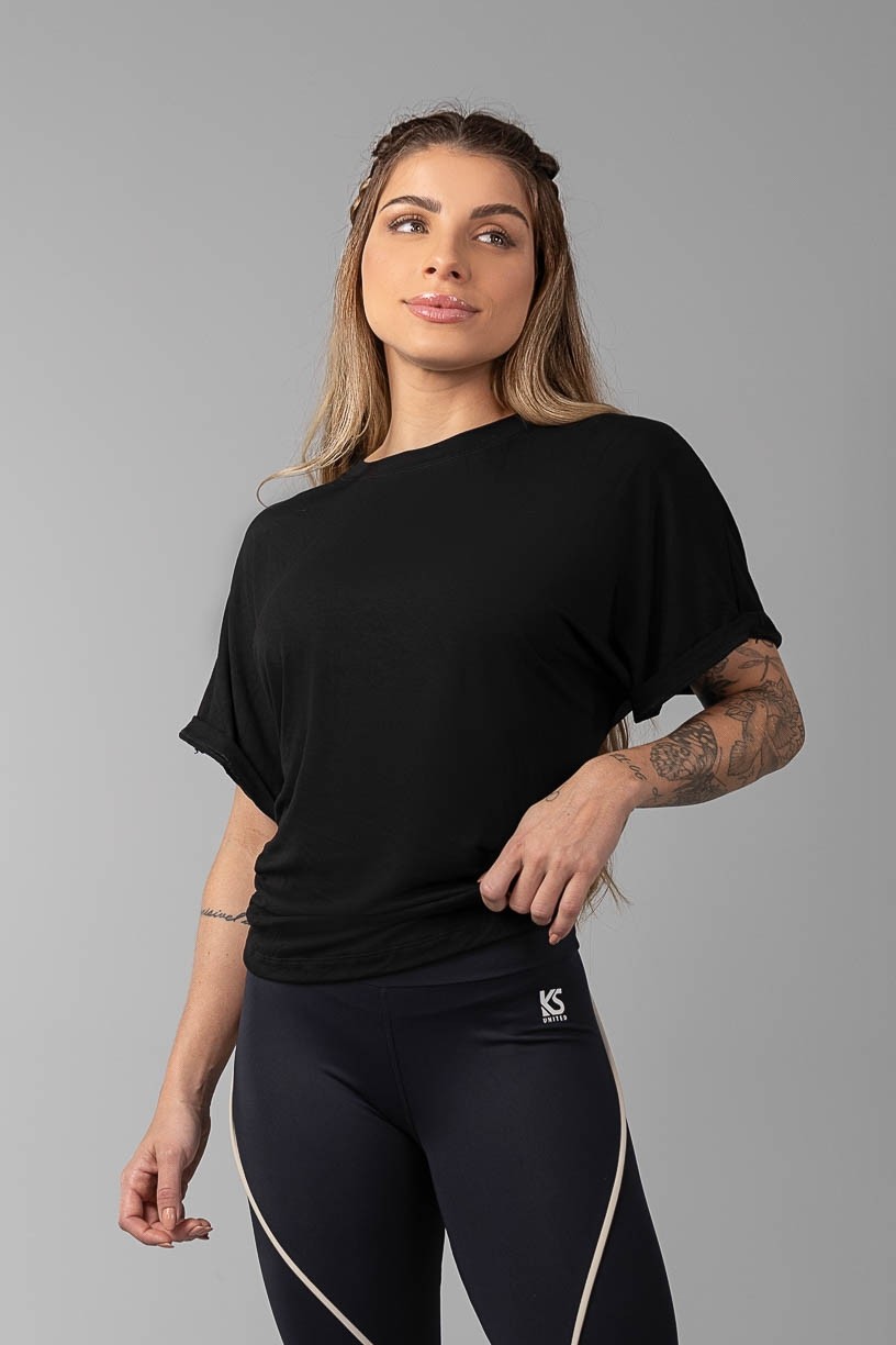 K3555-A_Blusa_Manga_Morcego_Preto__Ref:_K3555-A