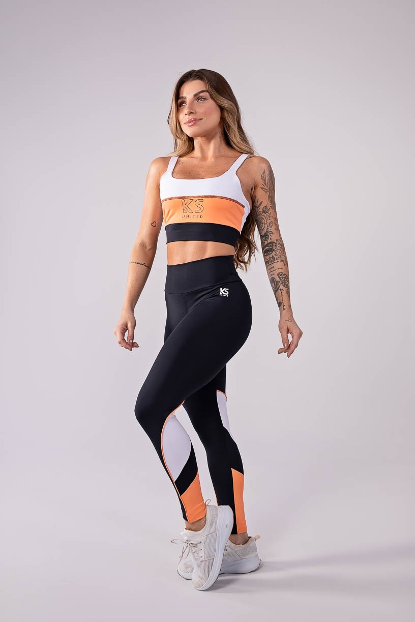 K3495-A_Calca_Legging_com_Recorte_Triplo_Preto__Coral__Branco__Ref:_K3495-A