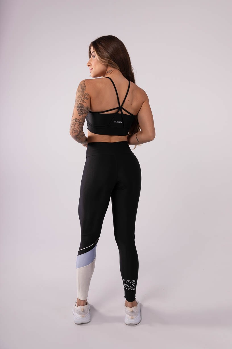 K3480-A_Calca_Legging_com_Recorte_e_Vivo_Assimetrico_Preto__Off-White__Azul_Claro__Ref:_K3480-A