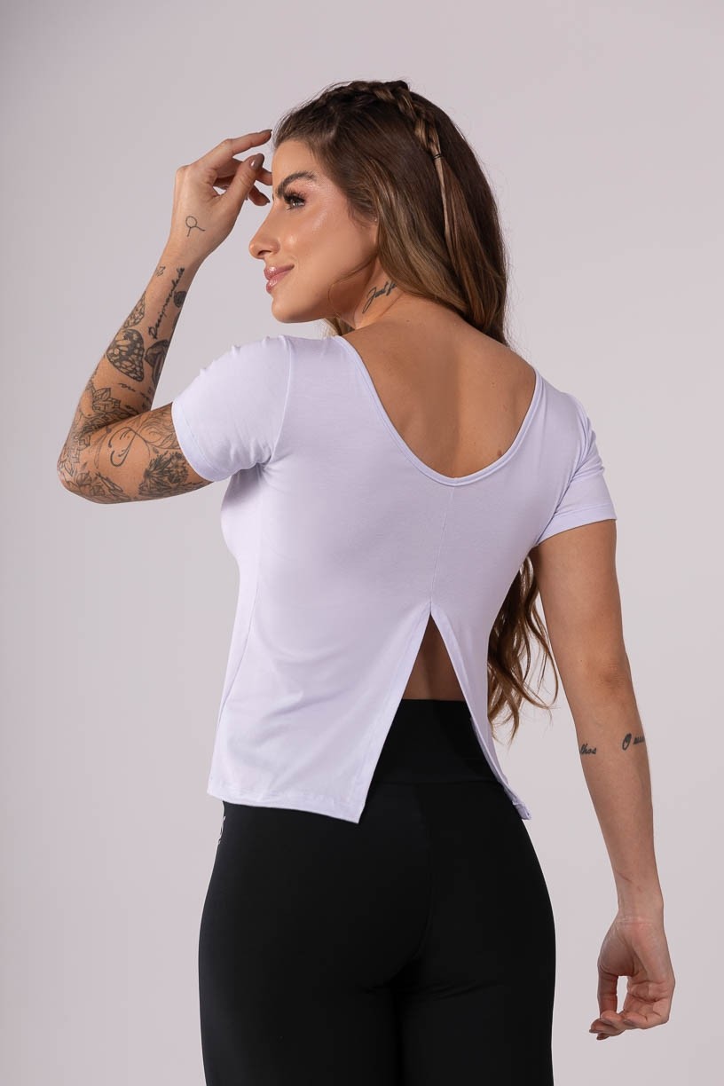 K3560-B_Blusa_com_Detalhe_nas_Costas_Branco__Ref:_K3560-B