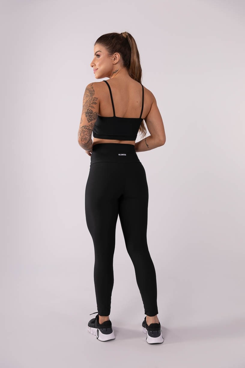 K3573-A_Calca_Legging_com_Franzido_no_Cos_Preto__Ref:_K3573-A