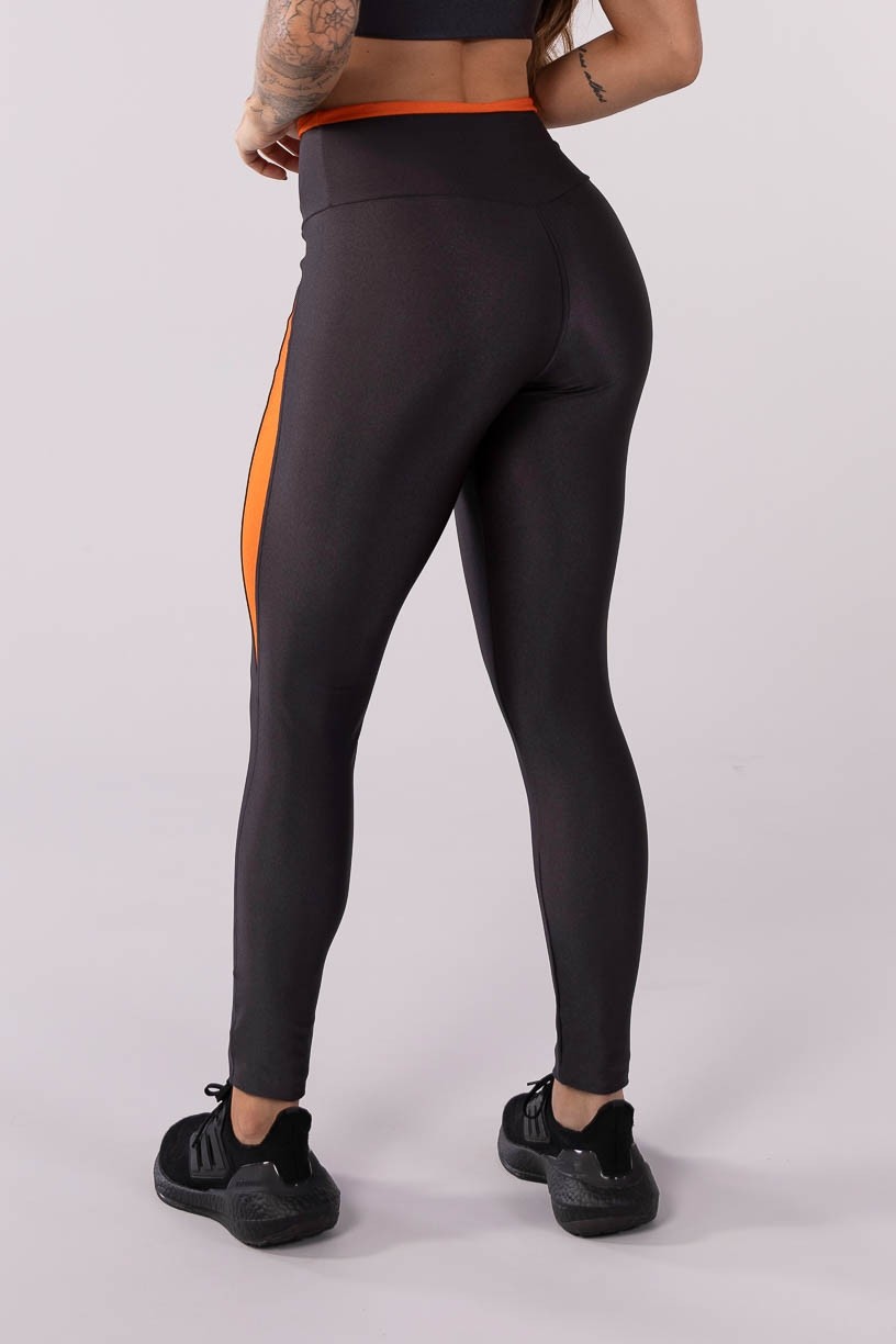 K3711-A_Calca_Legging_com_Recortes_Contrastantes_Chumbo__Laranja__Ref:_K3711-A