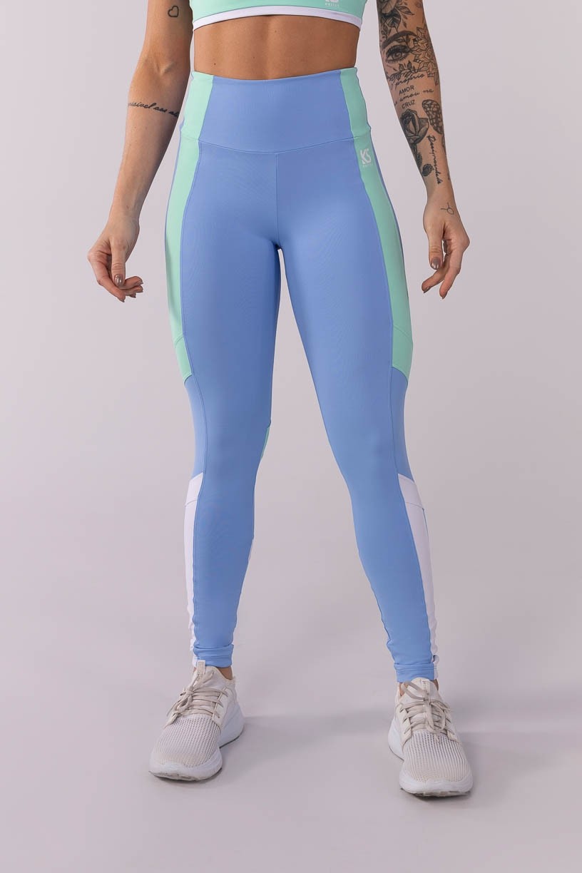 K3728-A_Calca_Legging_com_Recortes_Pespontados_Azul_Claro__Verde_Claro__Branco__Ref:_K3728-A