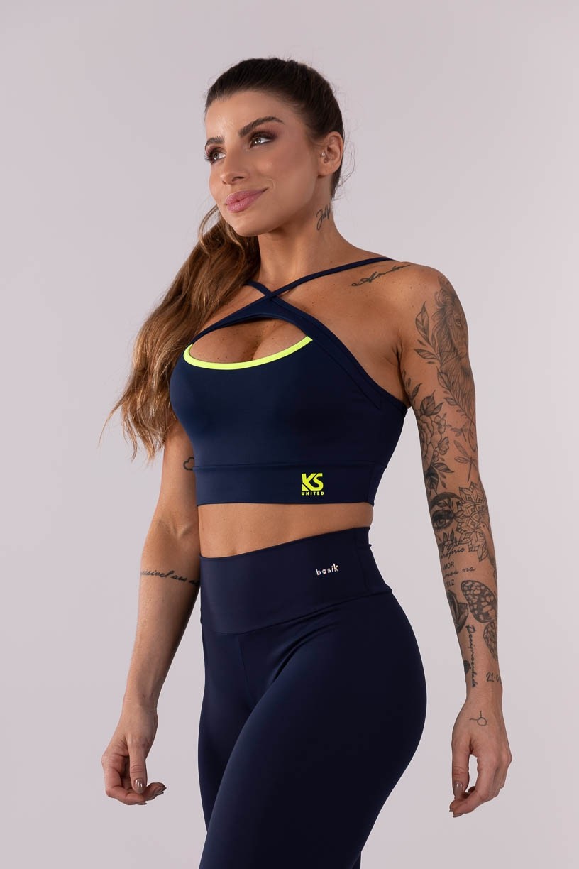 K3718-A_Top_com_Alcas_e_Detalhe_Vazado_no_Cos_Preto__Amarelo__Ref:_K3718-A