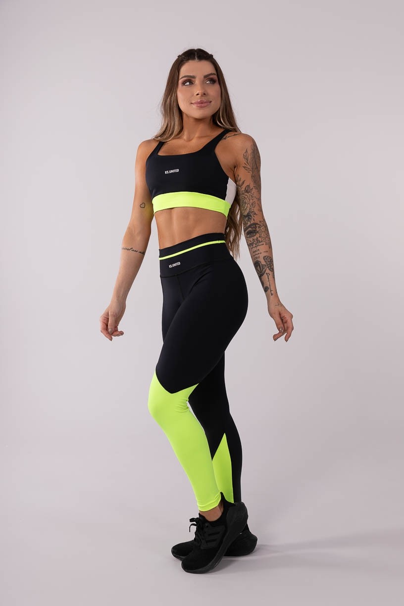 K3693-A_Top_Tricolor_com_Alca_Preto__Amarelo_Neon__Branco__Ref:_K3693-A