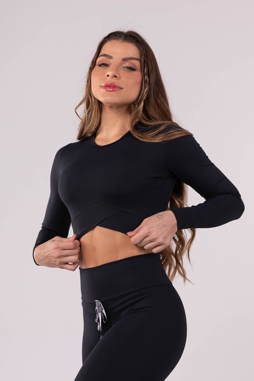 K3552-A_Cropped_Transpassado_Manga_Longa_Preto__Ref:_K3552-A