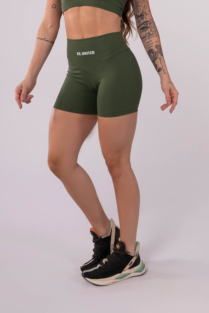 K3593-B_Short_com_Cos_em_V_Verde_Militar__Ref:_K3593-B