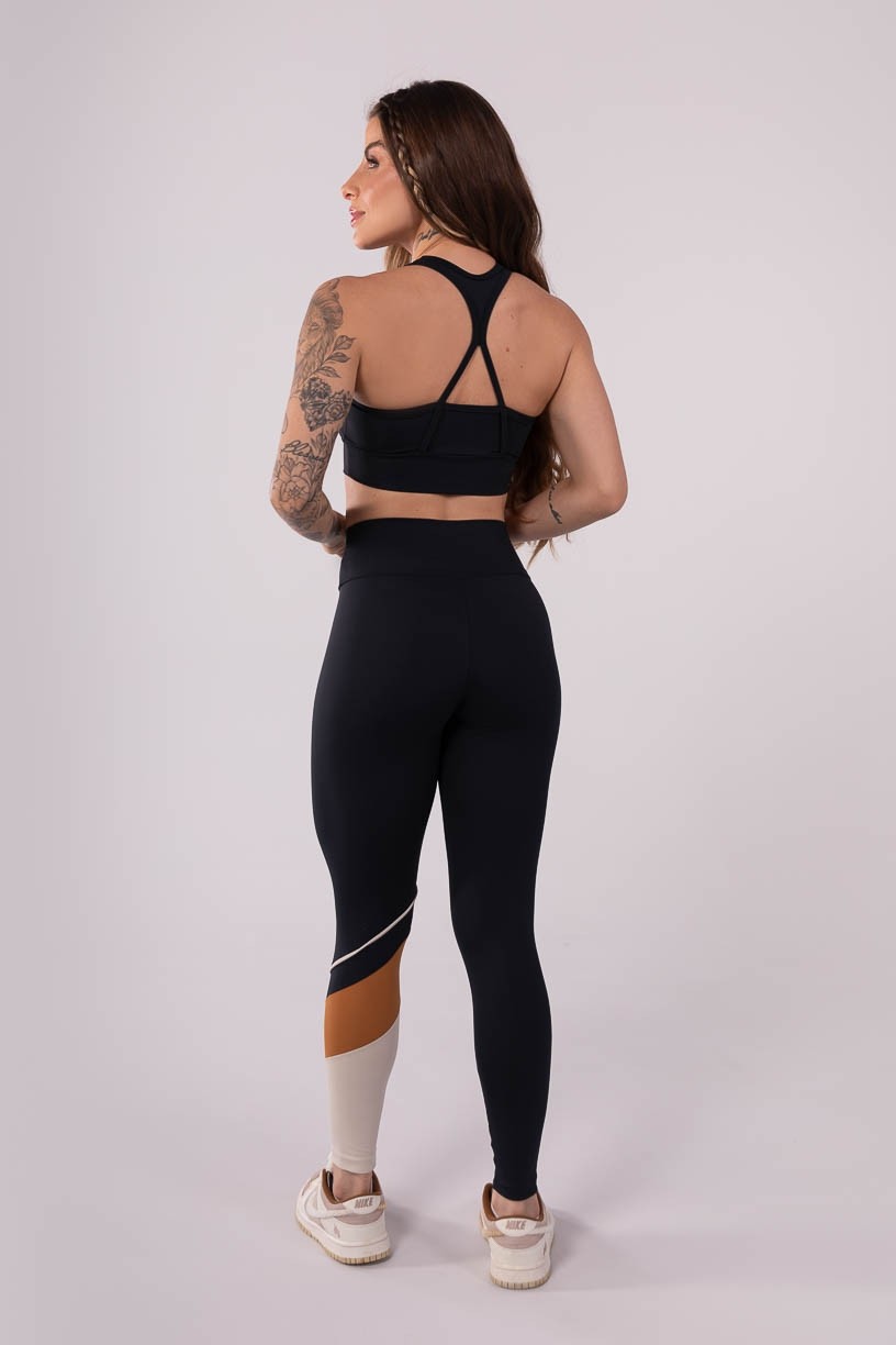 K3686-A_Calca_Legging_Tricolor_com_Vivo_Preto__Off-White__Marrom__Ref:_K3686-A