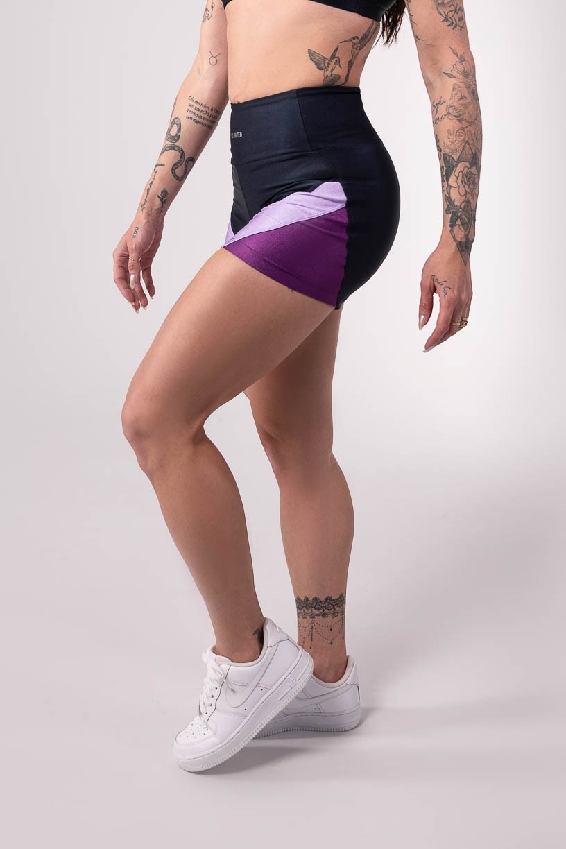 K3766-A_Short_Com_Recortes_Coloridos_Azul_Marinho__Lilas__Roxo__Ref:_K3766-A