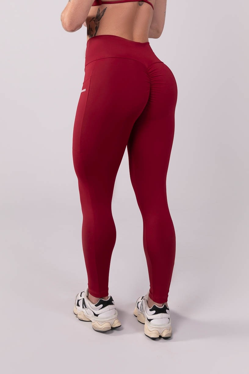 K3445-D_Calca_Legging_com_Franzido_e_Bolso_Vinho__Ref:_K3445-D