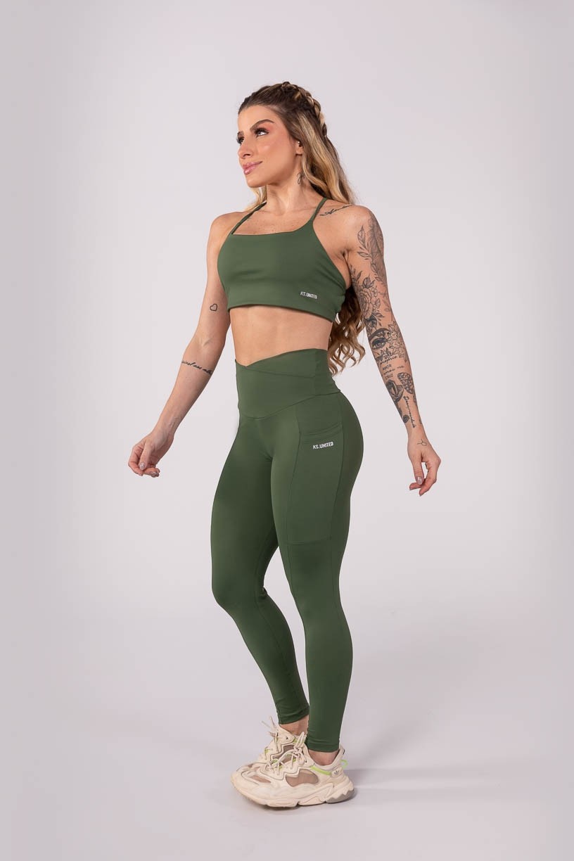 K3445-E_Calca_Legging_com_Franzido_e_Bolso_Verde_Militar__Ref:_K3445-E