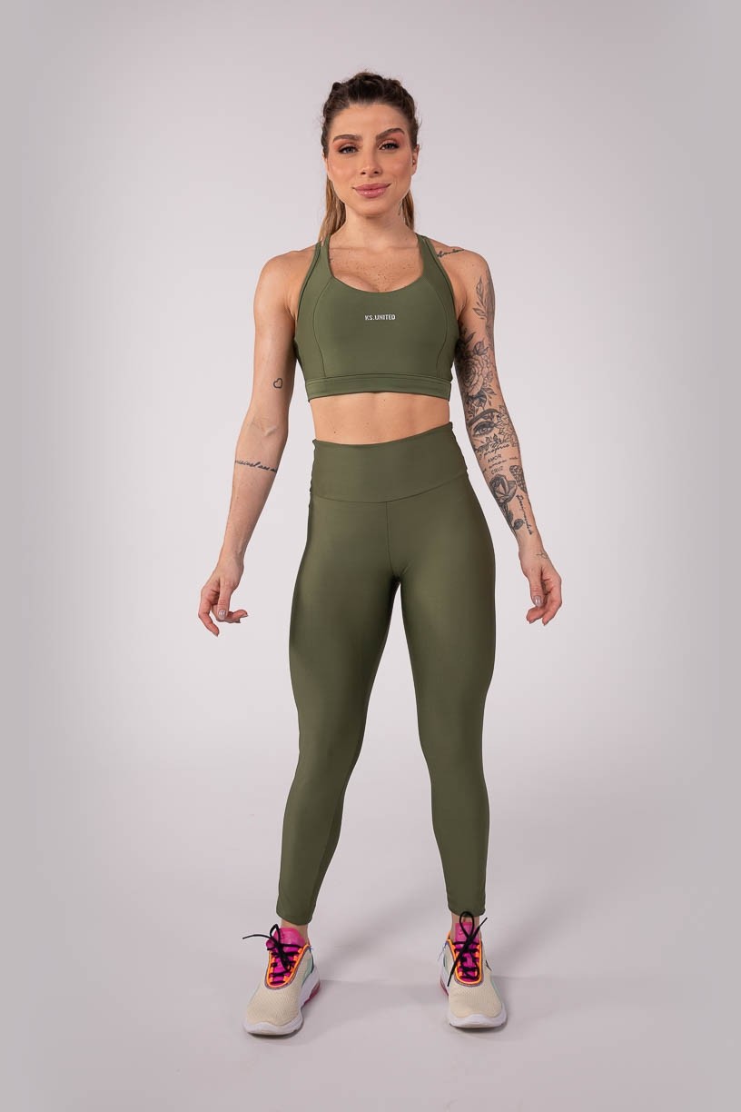 K3776-C_Calca_Legging_com_Cobertura_no_Cos_Costas_Verde_Militar__Ref:_K3776-C