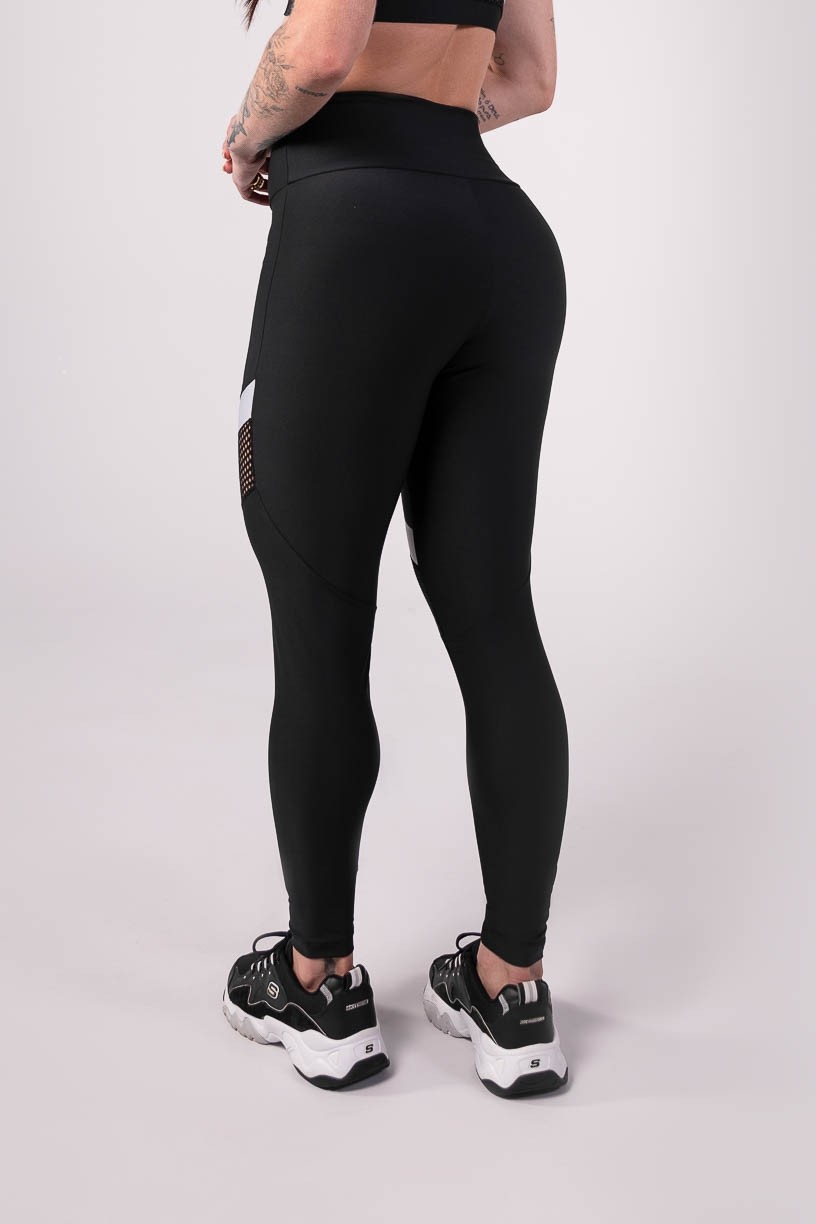 K3794-A_Calca_Legging_com_Tela_e_Recorte_Contrastante_Preto__Branco__Ref:_K3794-A