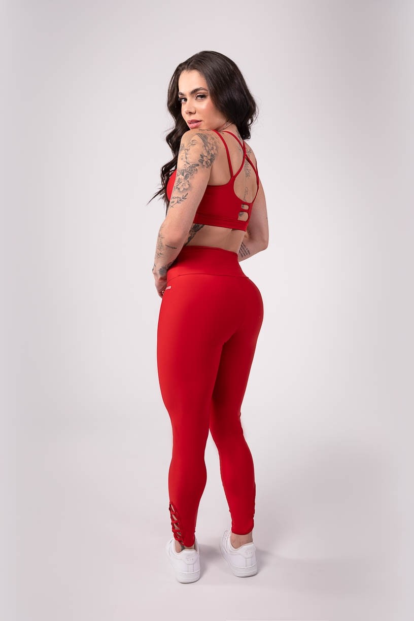 K3802-C_Calca_Legging_com_Detalhe_Cruzado_na_Barra_Vermelho__Ref:_K3802-C