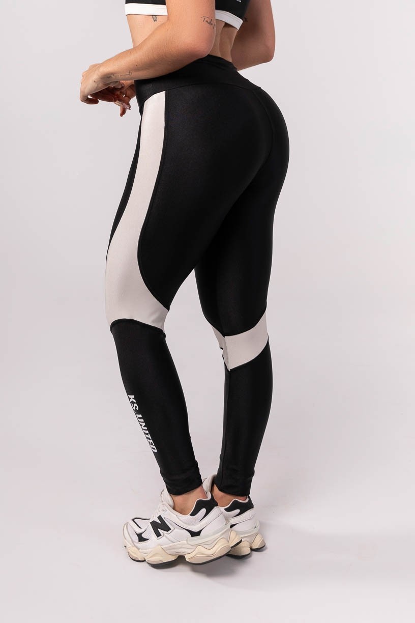 K3475-B_Calca_Legging_com_Recorte_Lateral_Curvo_Preto__Off-White__Ref:_K3475-B