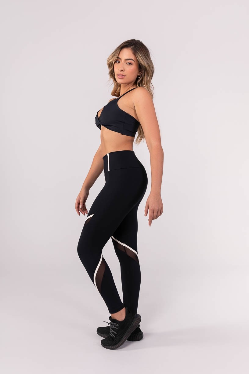 K3870-A_Calca_Legging_com_Recortes_em_Tule_e_Chapado_Preto__Off-White__Ref:_K3870-A