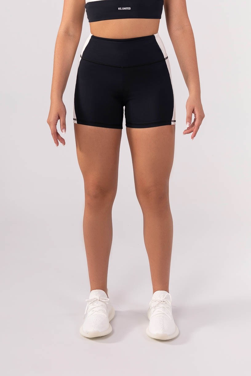 K3831-A_Short_Bicolor_com_Cobertura_Preto__Off-White__Ref:_K3831-A