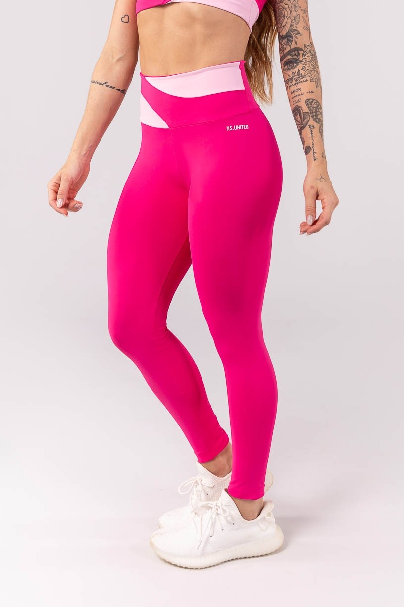 K3909-A_Calca_Legging_com_Recortes_no_Cos_Rosa__Rosa_Claro__Ref:_K3909-A