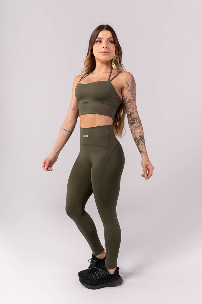 K3927-B_Calca_Legging_com_Cos_Diferenciado_Verde_Militar__Ref:_K3927-B