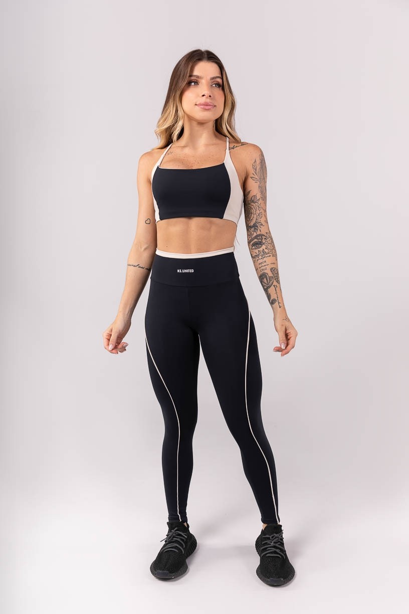 K3905-A_Calca_Legging_com_Vivo_e_Vira_no_Cos_Preto__Off-White__Ref:_K3905-A