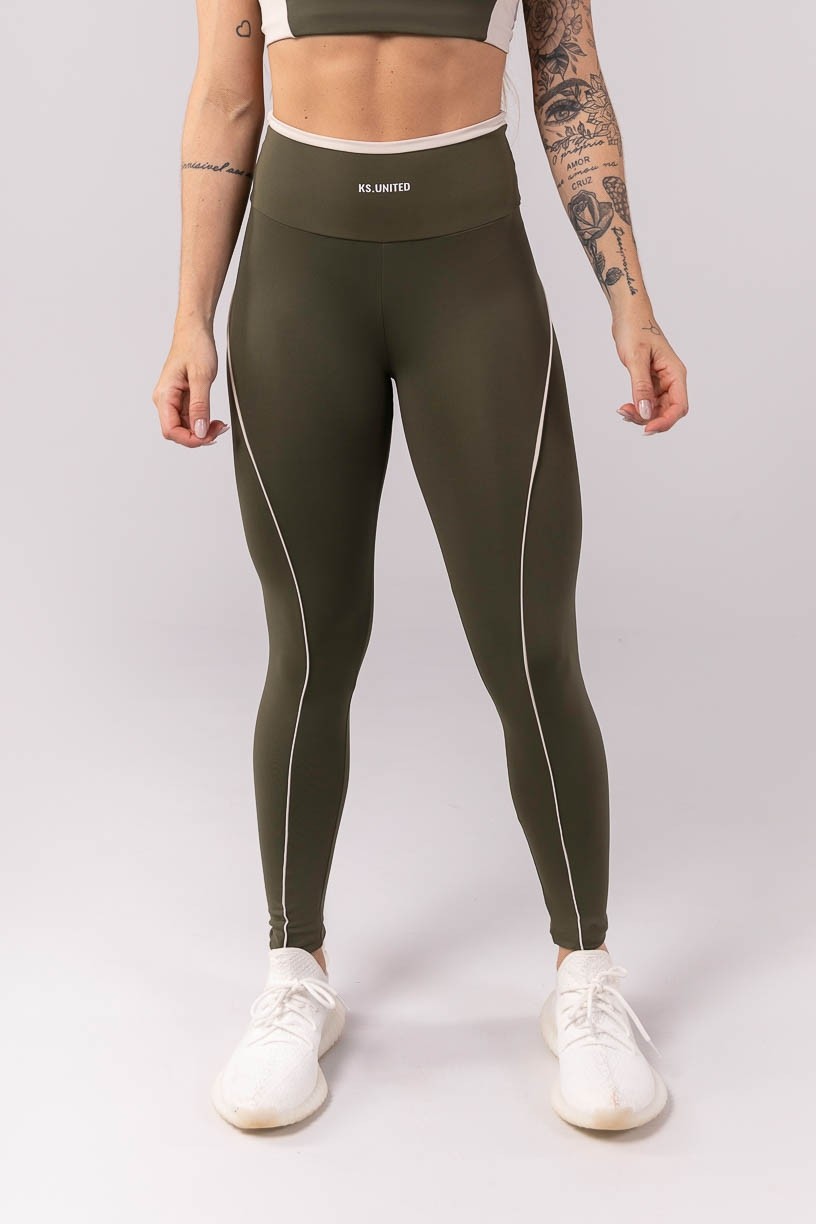 K3905-B_Calca_Legging_com_Vivo_e_Vira_no_Cos_Verde_Militar__Off-White__Ref:_K3905-B