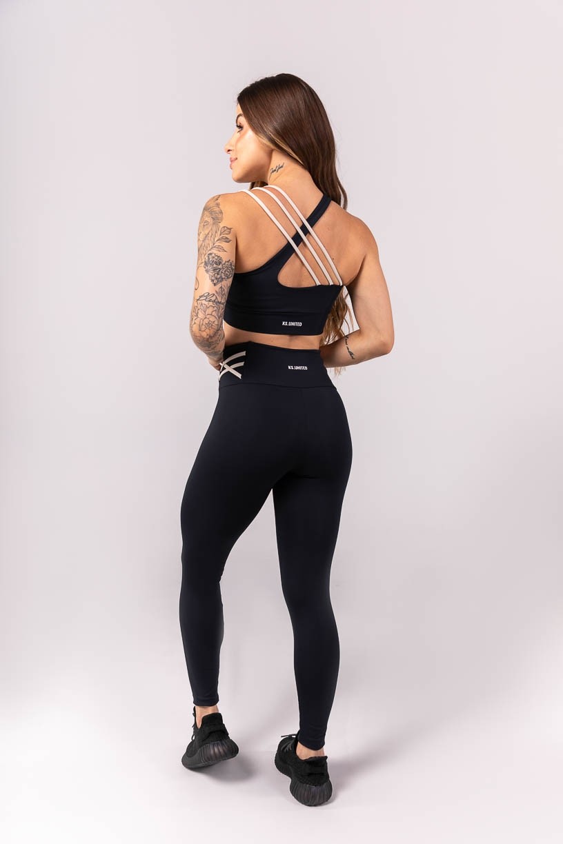 K3894-A_Calca_Legging_com_Trancado_no_Cos_Preto__Off-White__Ref:_K3894-A