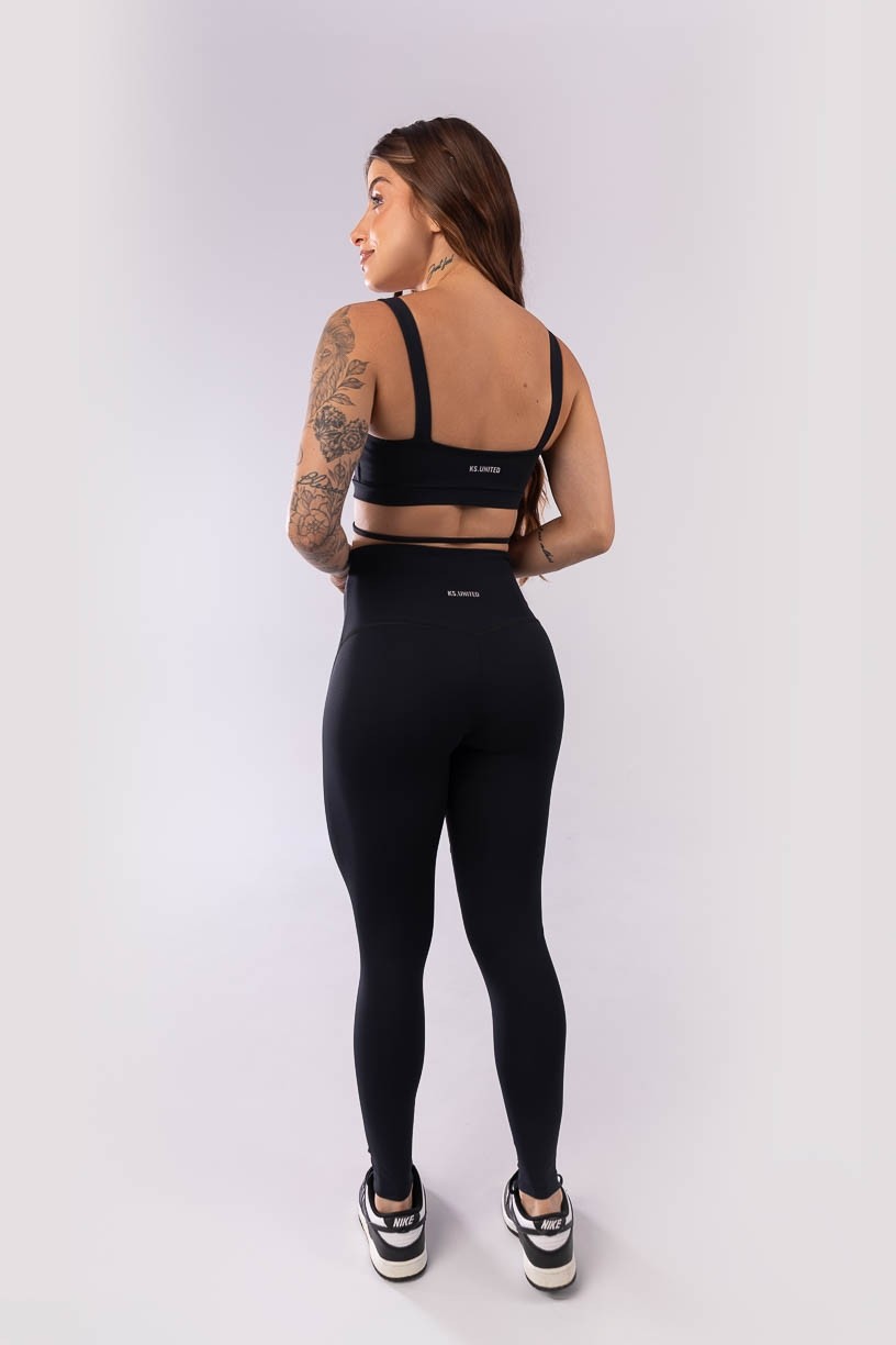 K3930-B_Calca_Legging_sem_Gancho_com_Cos_em_V_Preto__Ref:_K3930-B