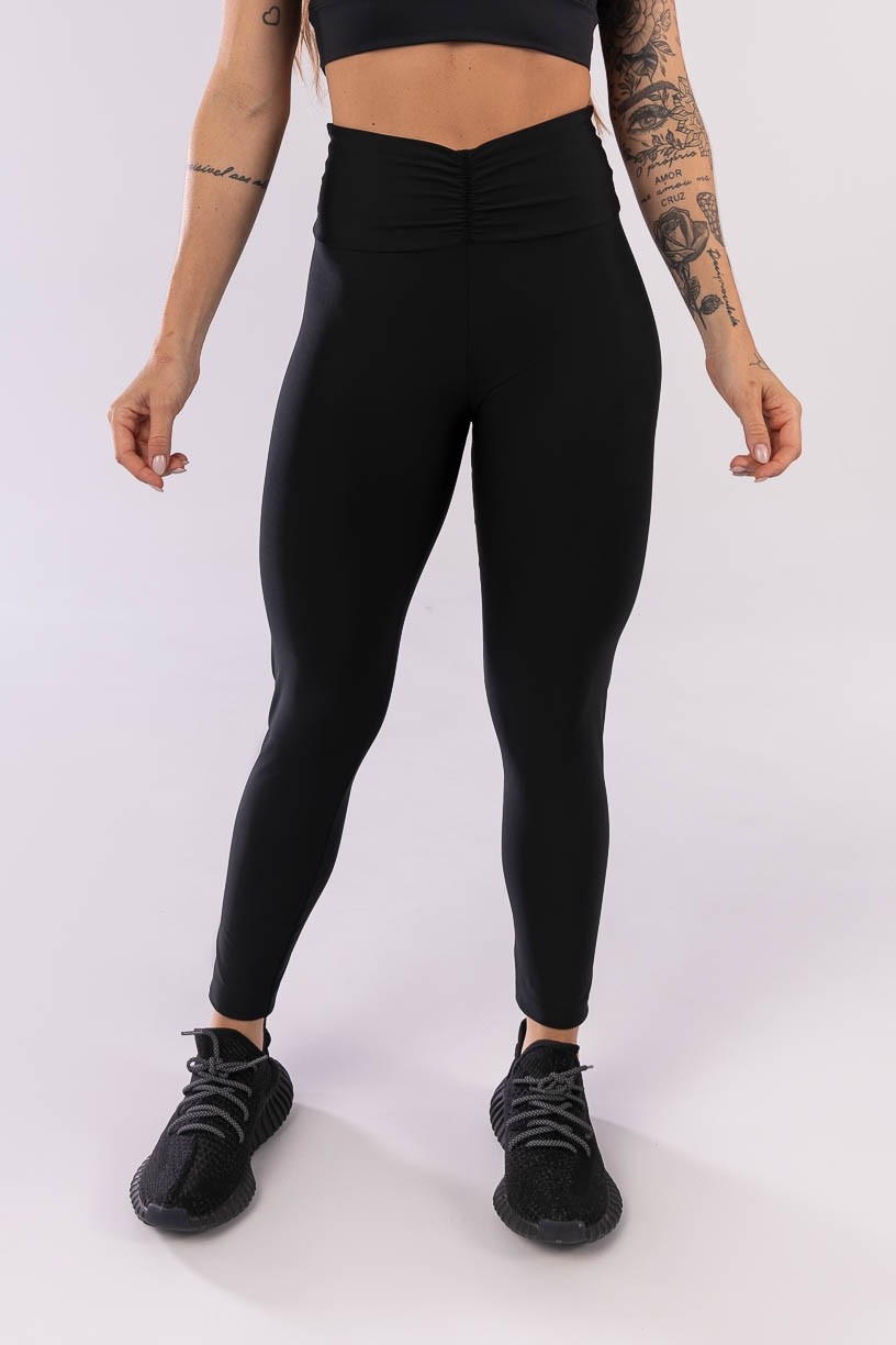 K3940-A_Calca_Legging_com_Cos_Franzido_na_Frente_Preto__Ref:_K3940-A