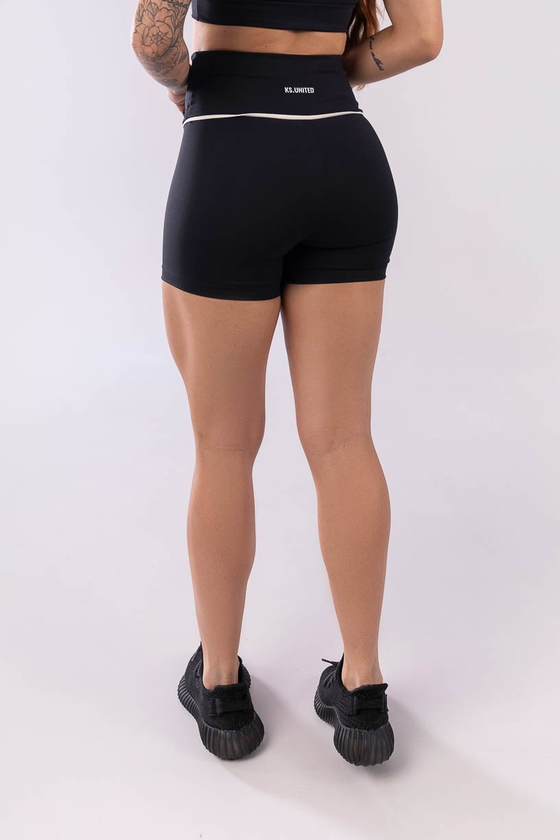 K3934-A_Short_com_Faixa_no_Cos_Transpassado_Preto__Off-White__Ref:_K3934-A