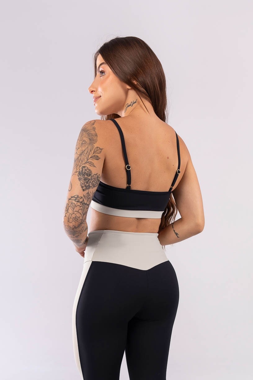 K3950-A_Top_Bicolor_com_Regulagem_Preto__Off-White__Ref:_K3950-A