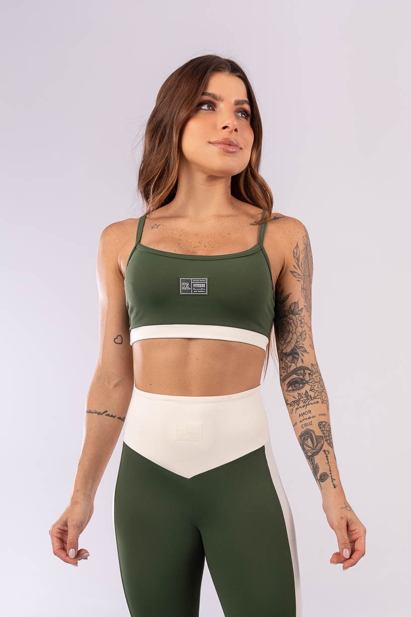 K3590-C_Top_Bicolor_com_Regulagem_Verde_Militar__Off-White__Ref:_K3950-C