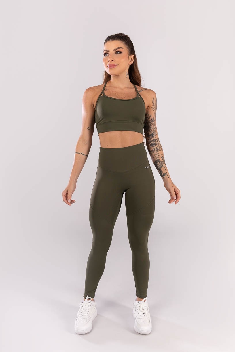 K3957-C_Calca_Legging_com_Cos_Alto_Arredondado_sem_Gancho_Verde_Militar__Ref:_K3957-C